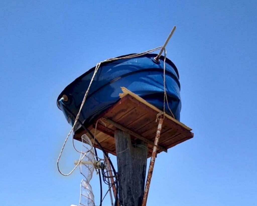 Calor de 41ºC faz caixa d'água 'derreter' em município do Rio Grande do Sul