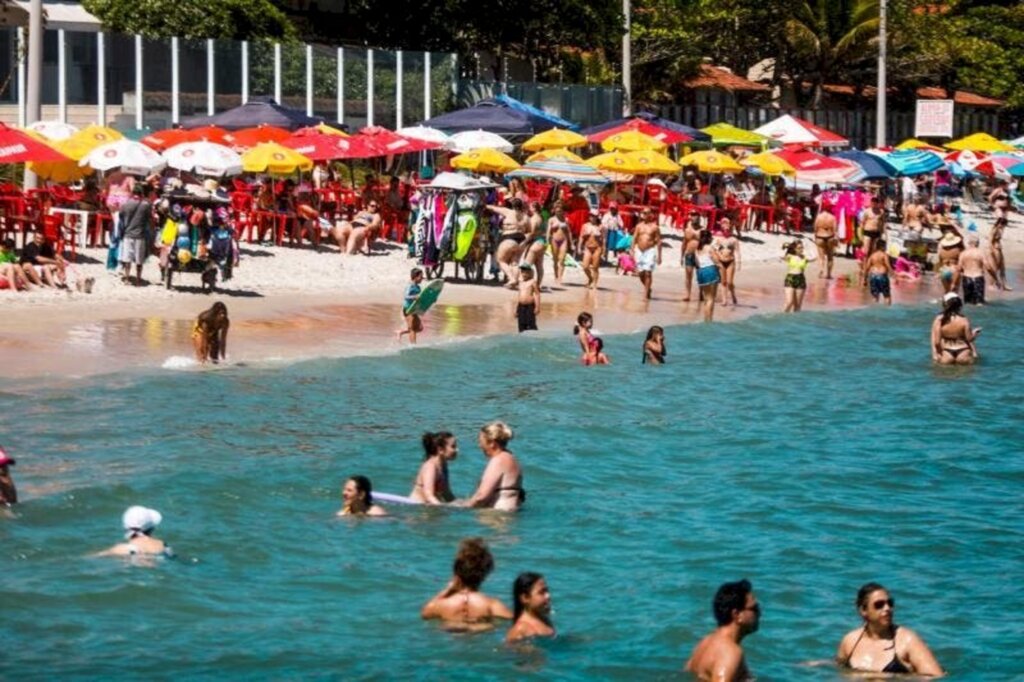 Praias de SC têm 90 pontos impróprios para banho
