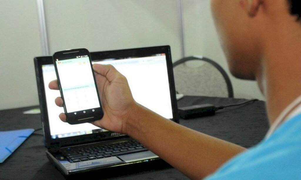 PUBLICADA MP QUE PROMOVE ACESSO GRATUITO À INTERNET AOS ALUNOS DA REDE PÚBLICA