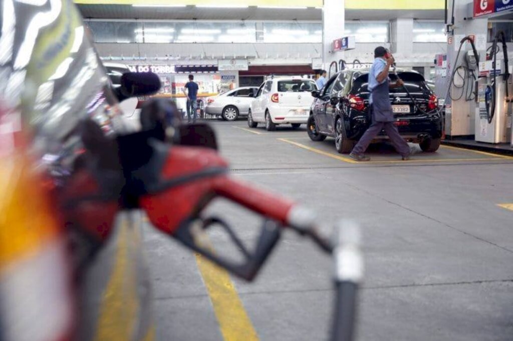 Pesquisa atualiza os preços da gasolina em postos de combustível em Blumenau