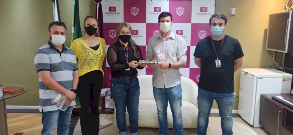 Vice-Prefeito de Rodeio Airton Souza, visitou as cidades de Curitiba e Piraquara/PR.