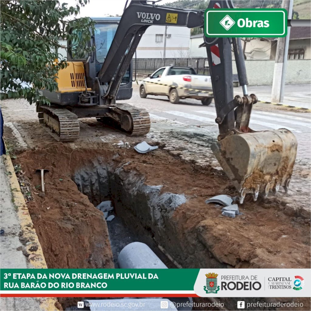 Nova drenagem pluvial da Rua Barão do Rio Branco inicia terceira etapa