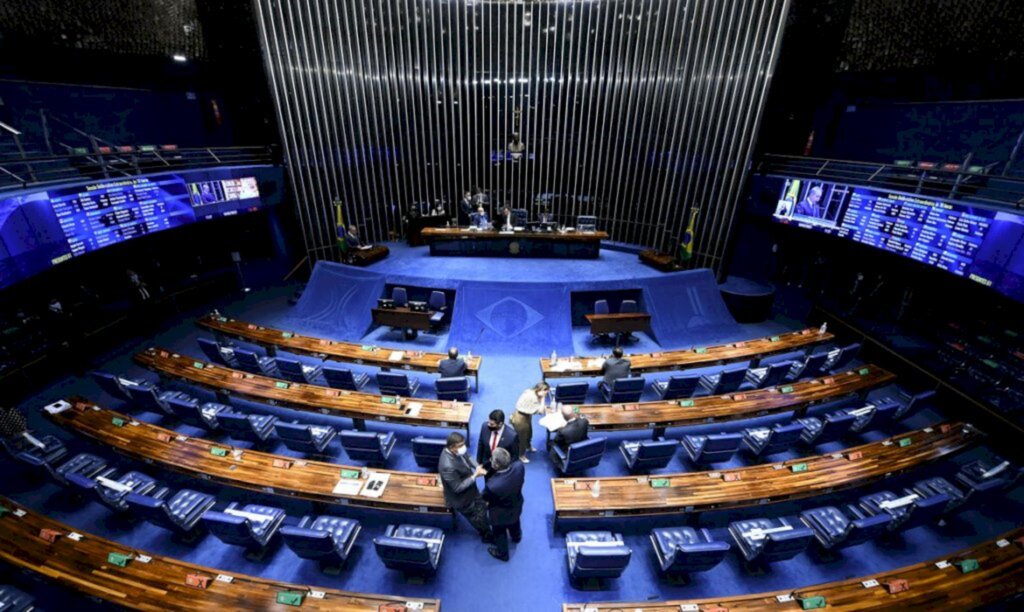 Senado aprova PEC da Transição