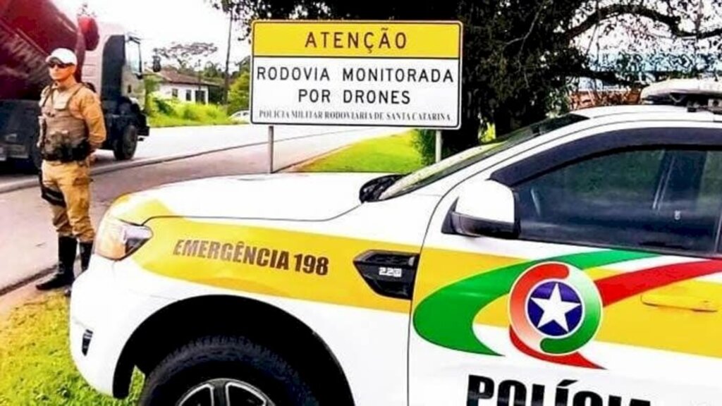 Polícia de SC vai usar drones para multar 'apressadinhos' na rodovia entre Gaspar e Itajaí