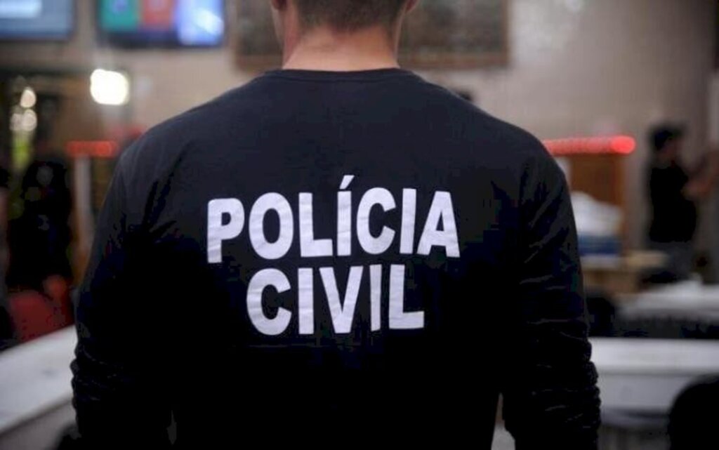 Idoso é preso suspeito de abusar sexualmente da bisneta dentro da própria casa em Joinville