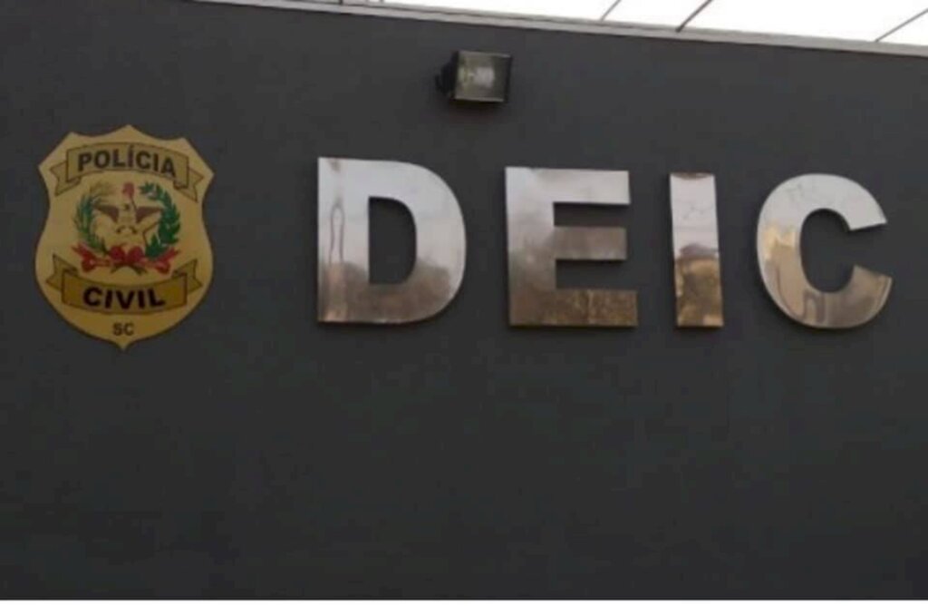 A POLÍCIA CIVIL DE SANTA CATARINA por meio da DELEGACIA DE FURTOS E ROUBOS DE CARGAS Da DEIC deflagra Operação na cidade de Indaial/SC.