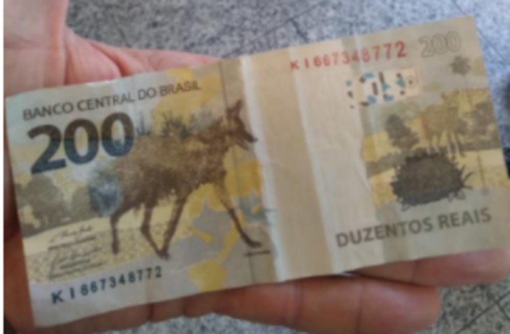 NOTA FALSA DE R$200 É APREENDIDA EM TIMBÓ.