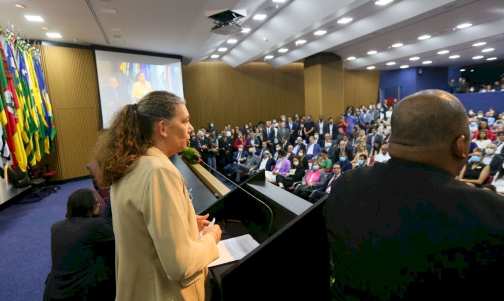 Ministra diz que esporte será elo entre povo e políticas sociais