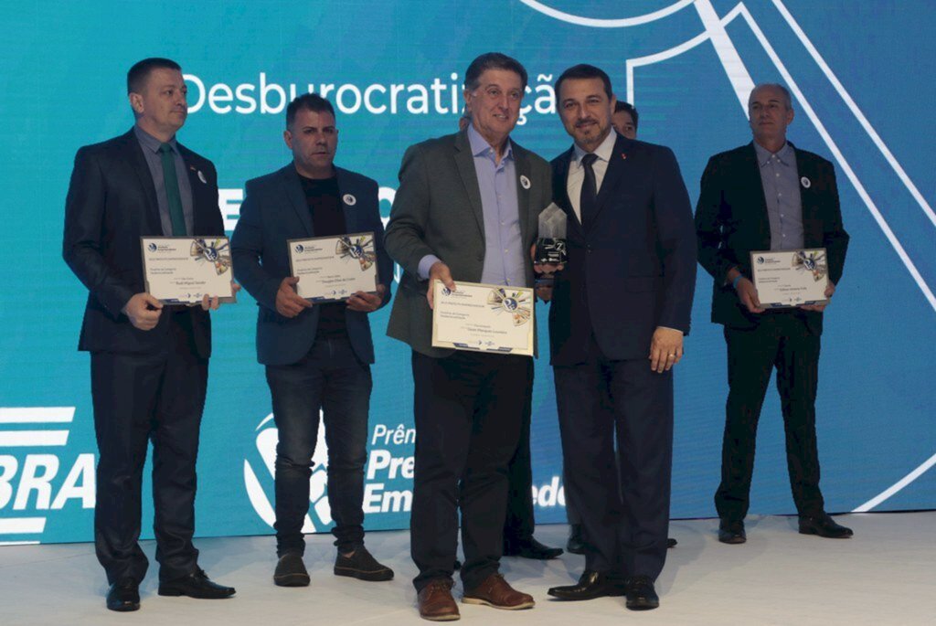 Governador participa da noite de premiação Prefeito Empreendedor, promovida pelo Sebrae