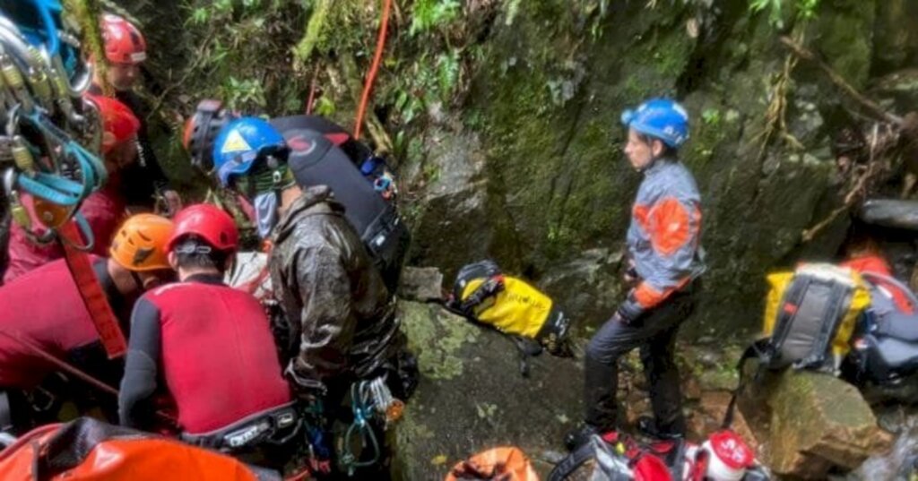 Identificado homem que morreu durante trilha em cachoeira no Norte de SC