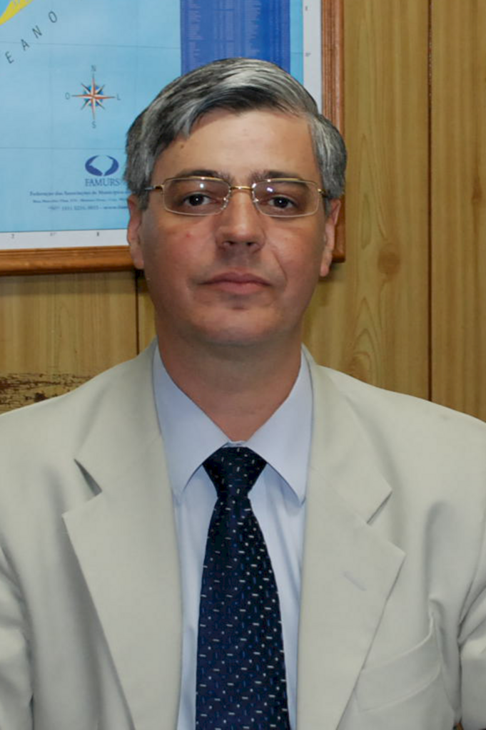 Professor Adão Ney Valença