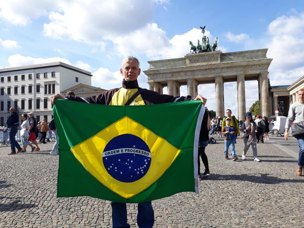 Uruguaianense participa da Maratona de Berlim