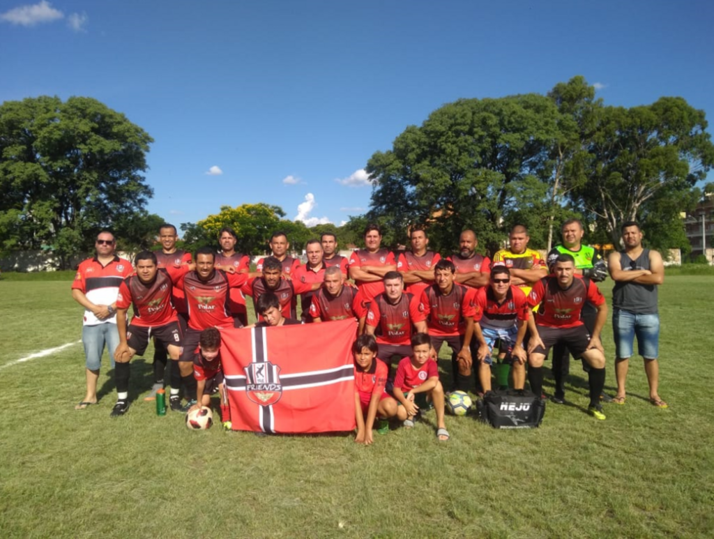 Guarani e Barcelona vencem e mantêm liderança