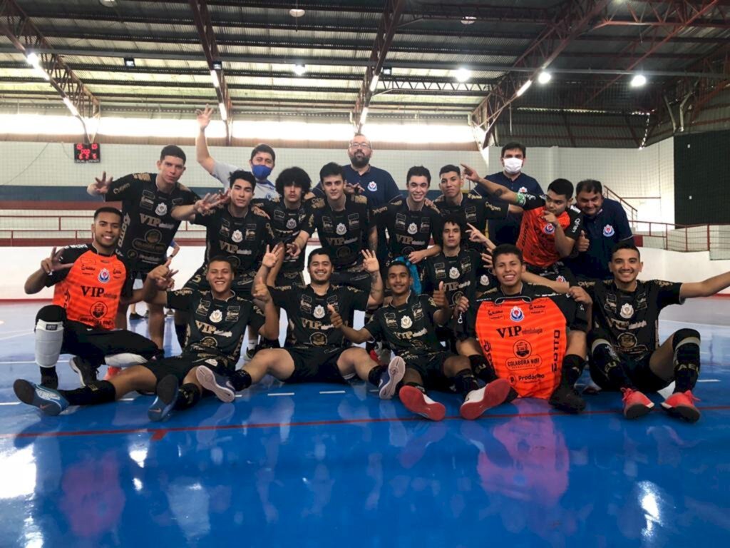 Uruguaianense garante vaga na decisão do Estadual de Futsal