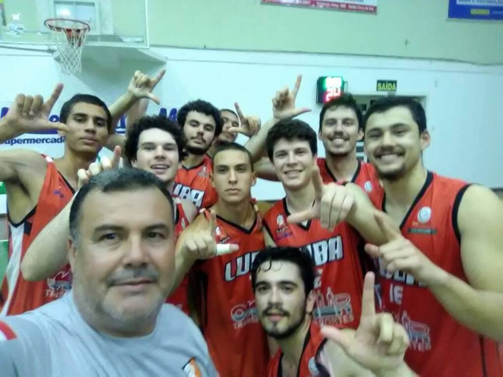 Luba é vice-campeã estadual de basquete