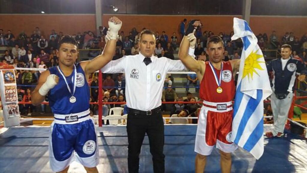 Uruguaianenses participam de evento de boxe em Artigas