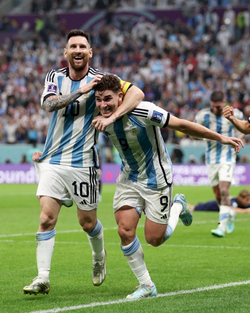 Argentina atropela Croácia e está na final
