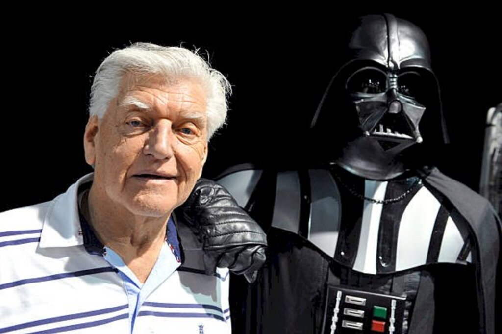 Morre David Prowse, interprete de Darth Vader