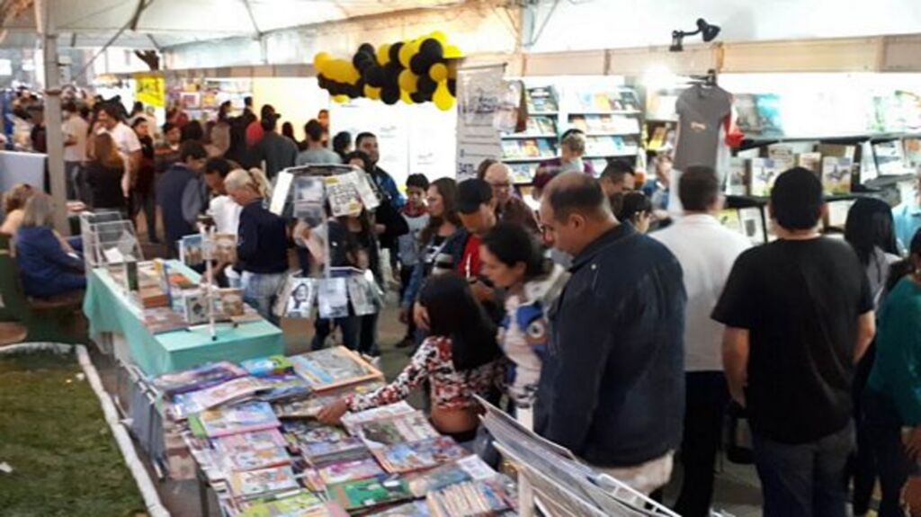 Cerca de 20 mil pessoas visitaram a Feira do Livro