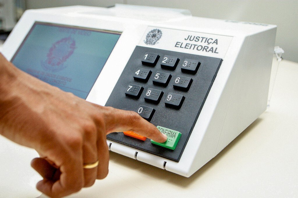 Posso votar no 2º turno se faltei ao primeiro?