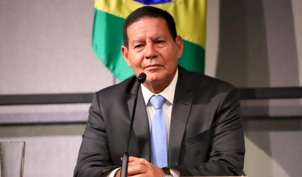 Hamilton Mourão vence a disputa pelo Senado