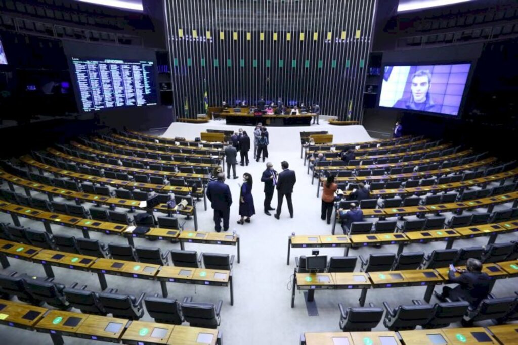 Câmara Federal pode votar reforma eleitoral em na terça-feira