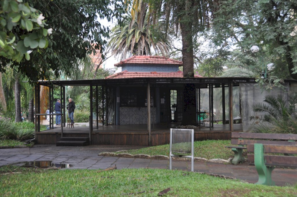 Nilson Corrêa/JC - Antigo Café da Praça foi reformado e ampliado