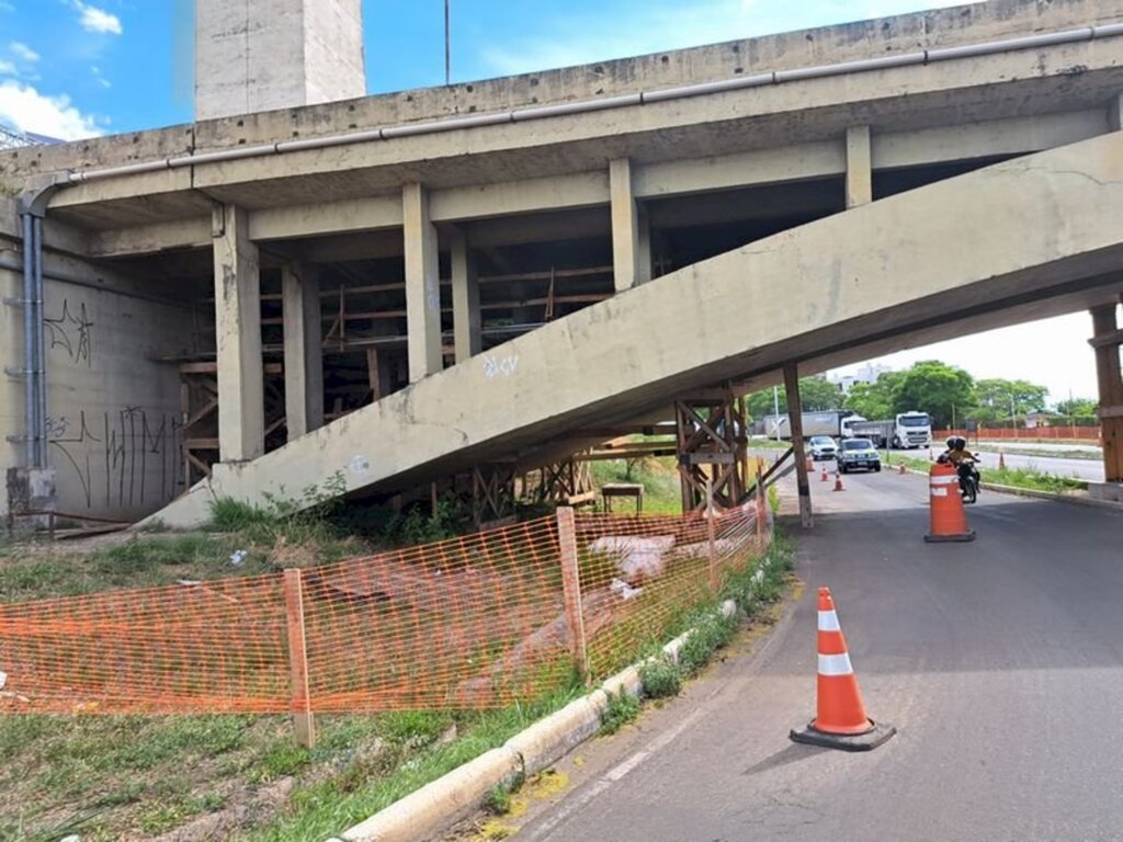 Obras noturnas alteram fluxo na Ponte Internacional