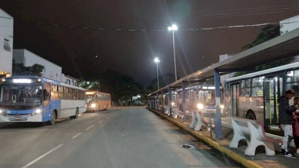 Domingo terá transporte público urbano