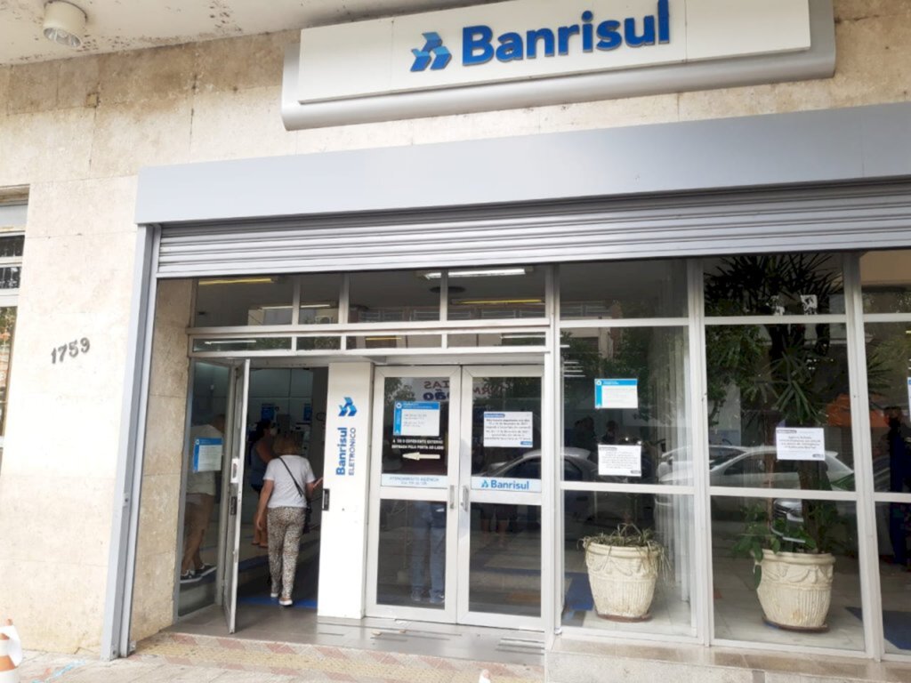 Banrisul reabriu as portas nessa terça-feira