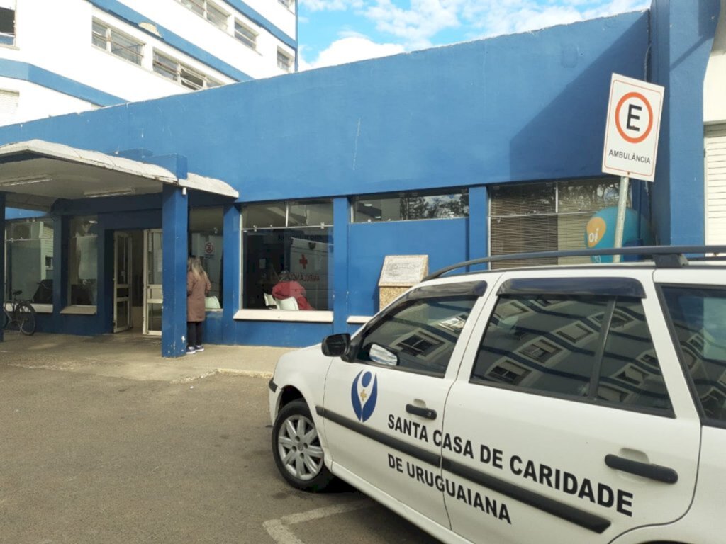 Santa Casa busca transferência de pacientes internados na UTI Covid