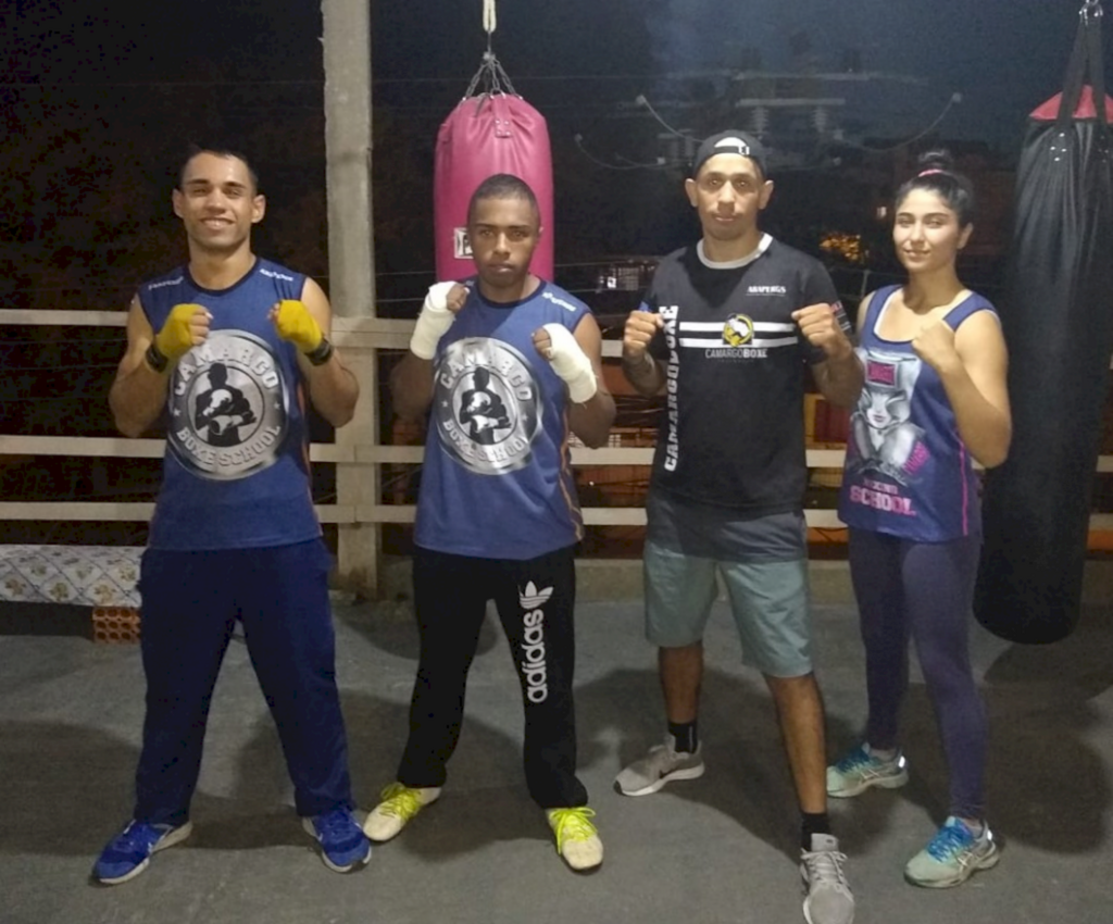 Divulgação/Camargo Boxe - Adriano Adunai, Gustavo Prates, Fabiano Camargo e Gabrielle Guimarães