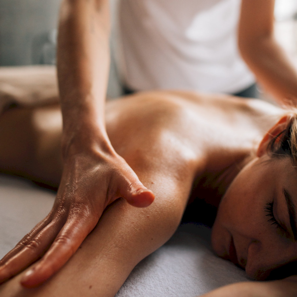 Curso de Fisioterapia oferece vagas para massagens terapêuticas