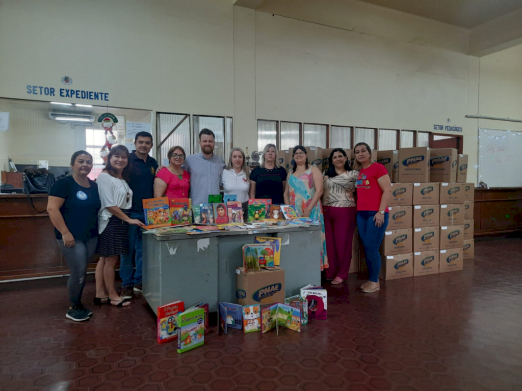 Município recebe mais de 13 mil livros para a qualificação de bibliotecas