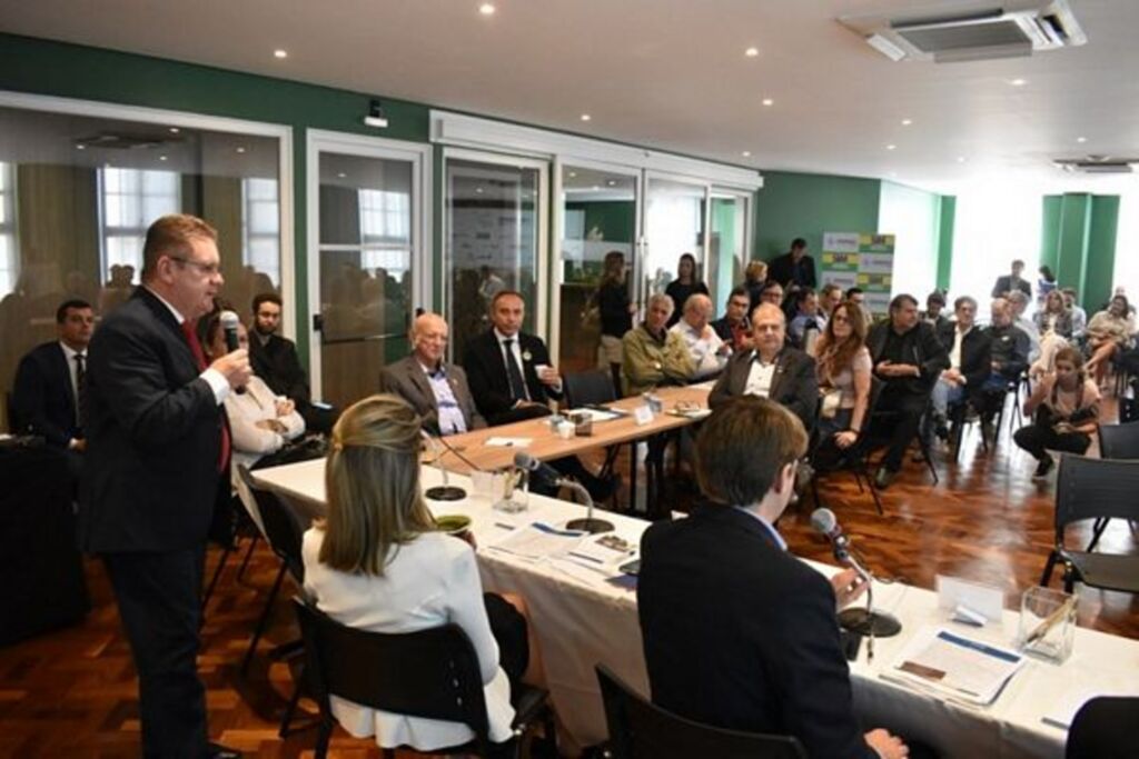 Ranolfo apresenta projetos da Segurança Pública a lideranças empresariais na Federasul