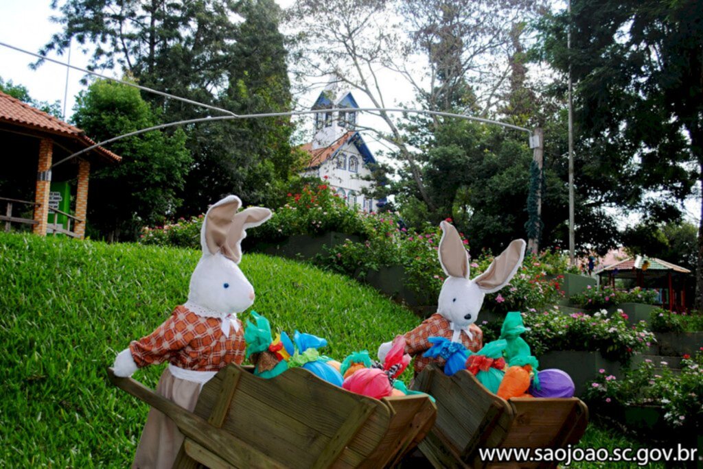 Irineópolis terá decoração e eventos para celebrar a Páscoa