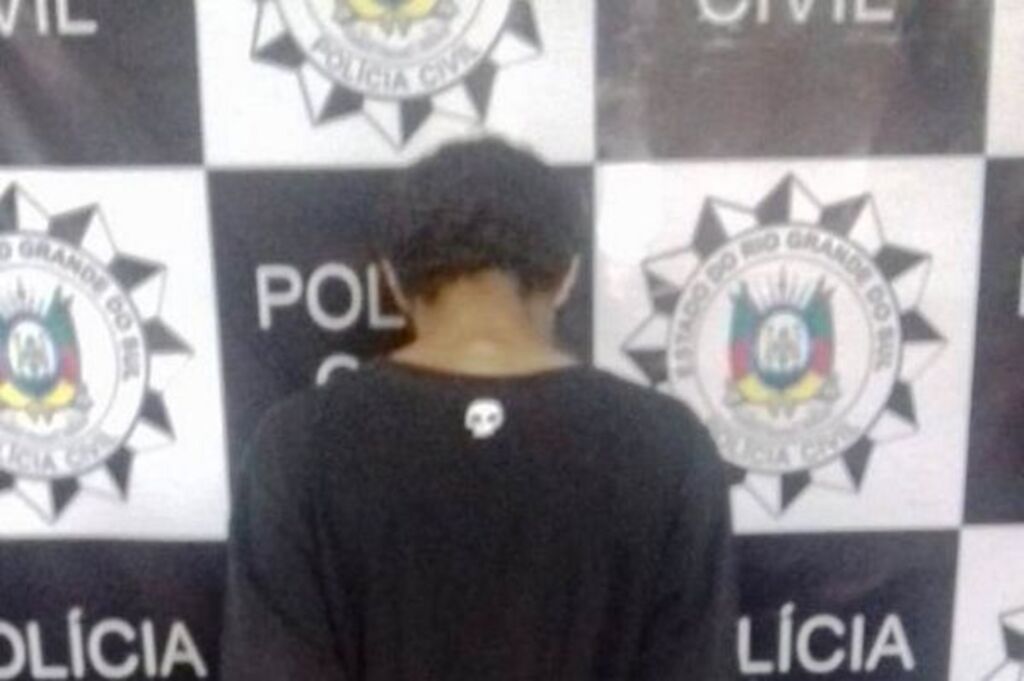 Jovem preso em flagrante por posse de arma