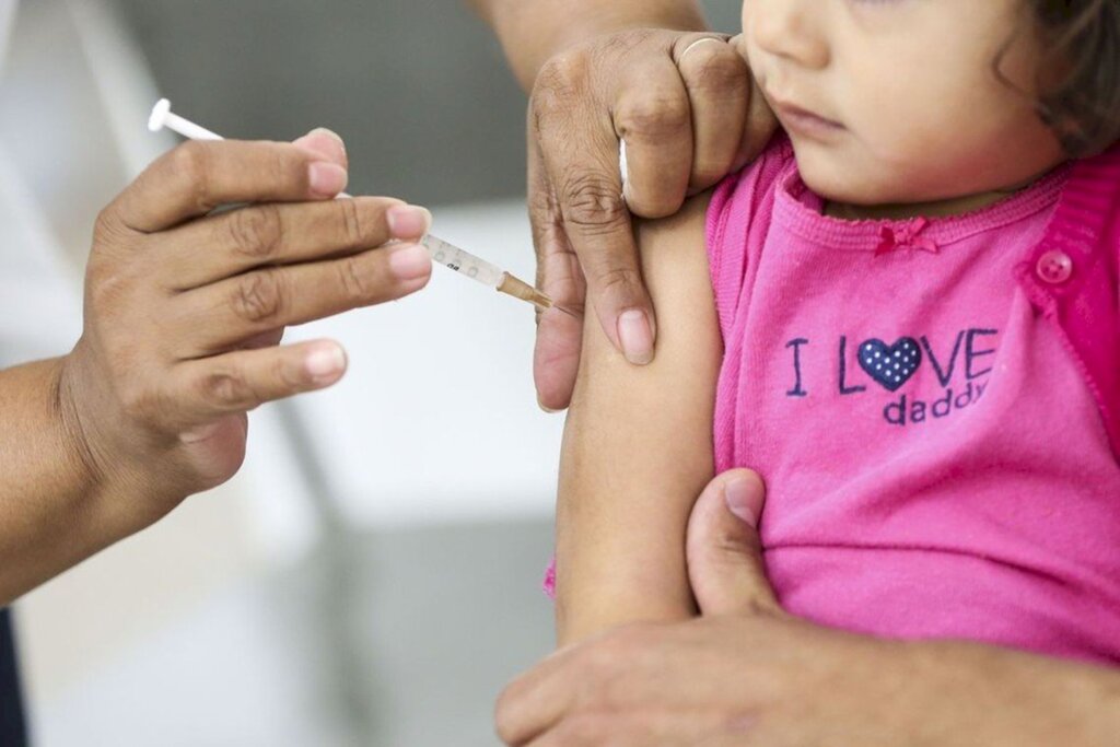 Imunização infantil contra tuberculose e sarampo despencou ainda mais