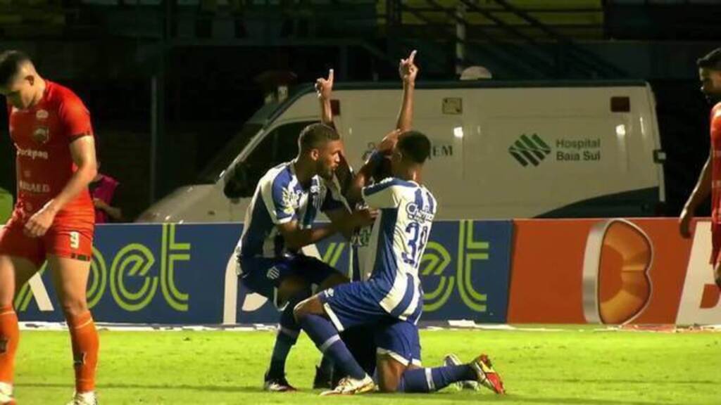  - Melhores Momentos - Avaí 3 x 0 Camboriú pela 2ª rodada do Campeonato Catarinense.