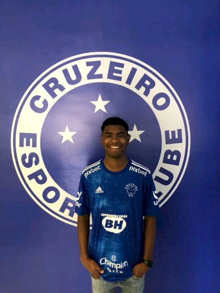 Reprodução/Facebook - Denilson, atleta da base alvirrubra, foi confirmado no Cruzeiro