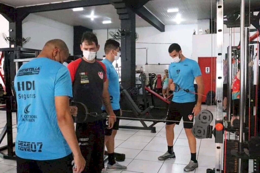 Chegam novos jogadores e trabalhos começam no Estrela D'Alva