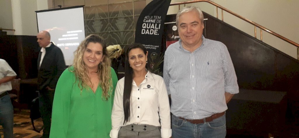 Luciano Madeira - Carolina Jardine, a superintendente de Registro da Associação Nacional de Criadores Herd-Book Collares, Silvia Freitas  e o presidente da, entidade, Joaquim  Villegas