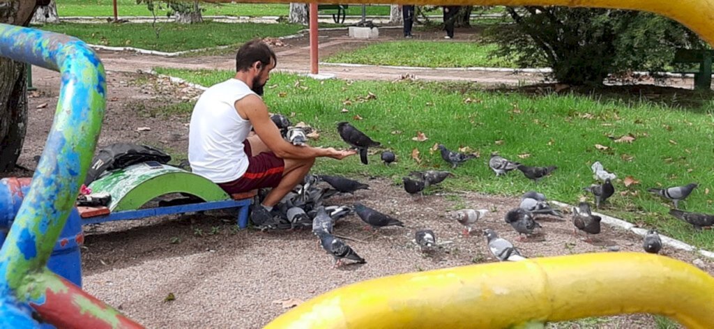 Márcia Sousa - Imagem lembra a reverência de São Francisco de Assis com os animais