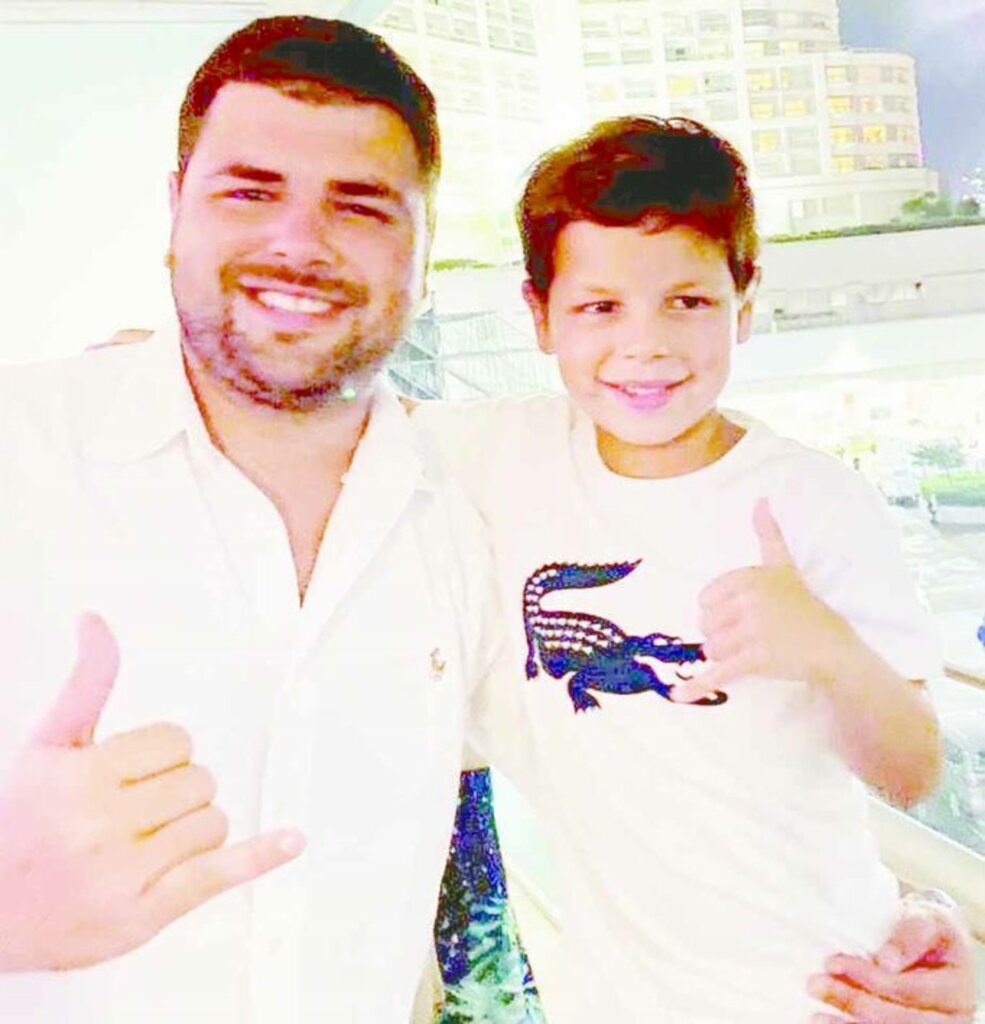 Divulgação - Parabéns pai & filho! Lucas Borba aniversariou ontem, 15 de julho; Conrado troca de idade no próximo dia 23, com festinha garantida, neste sábado, no pico da colina