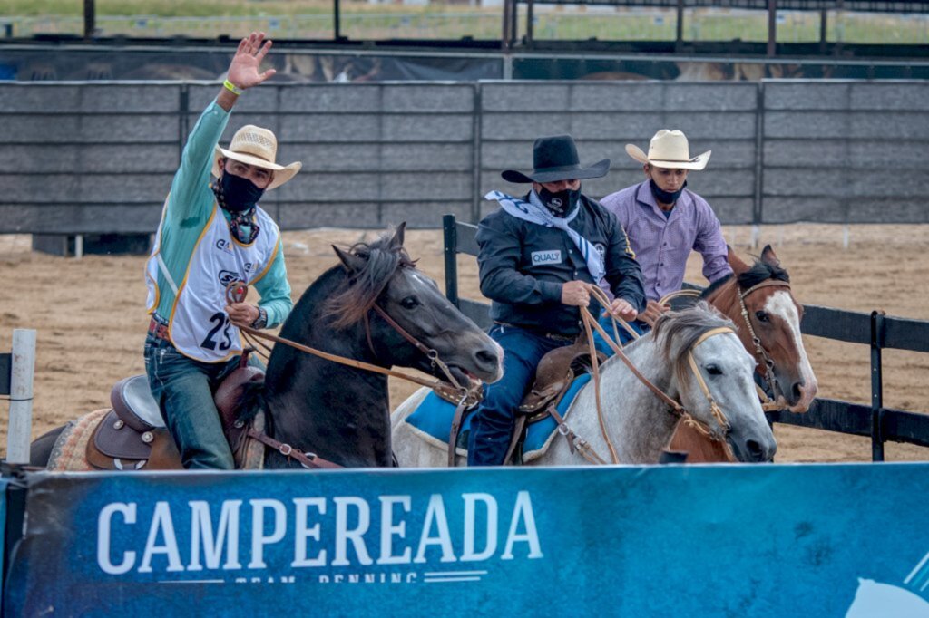 Campereada Team Penning consagra cinco trios