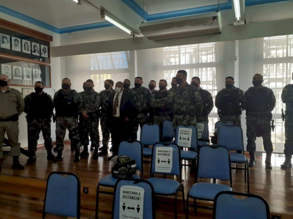 Brigada Militar recebe homenagem na Câmara