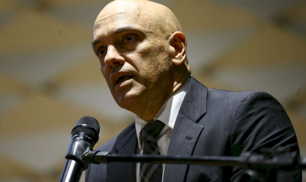 Moraes: quem financiou e incentivou atos golpistas será punido