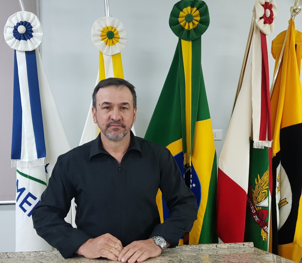  - presidente da Câmara de Vereadores Emerson Martini.​