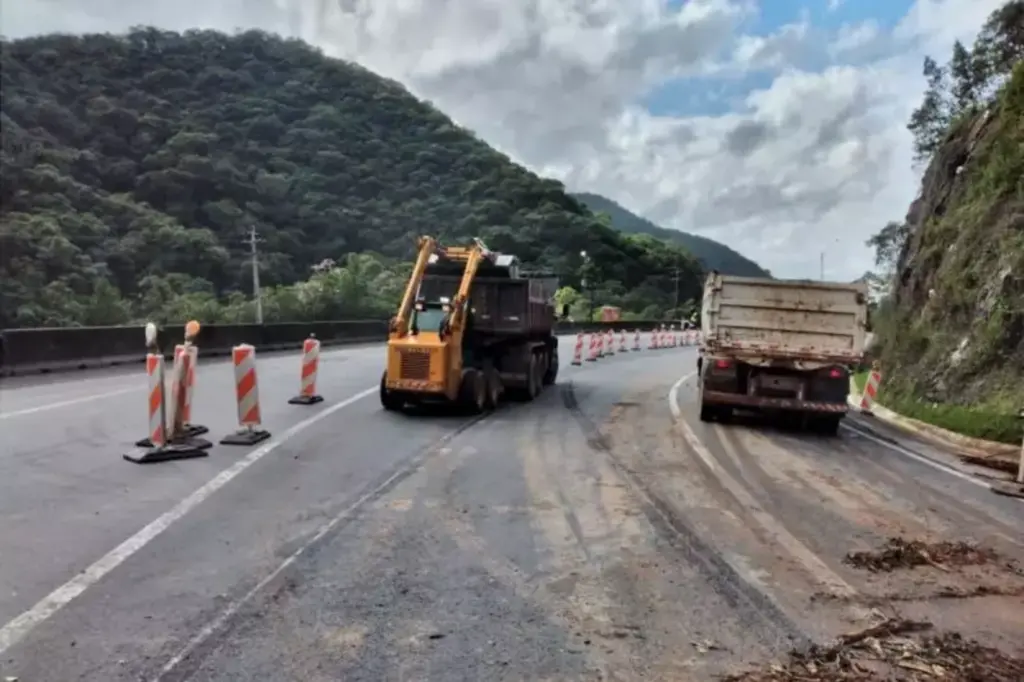  - BR-376 volta a ser liberada na manhã desta sexta-feira (20) – Foto: Arteris Litoral Sul/Divulgação