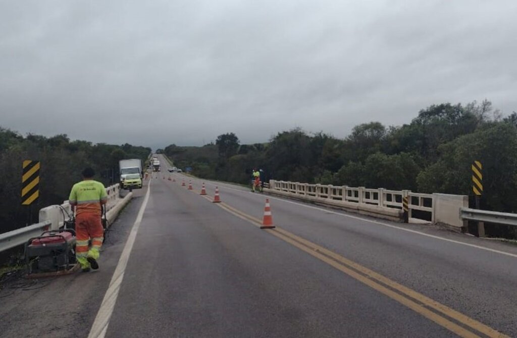 Ecosul faz manutenção em pontes da BR-392